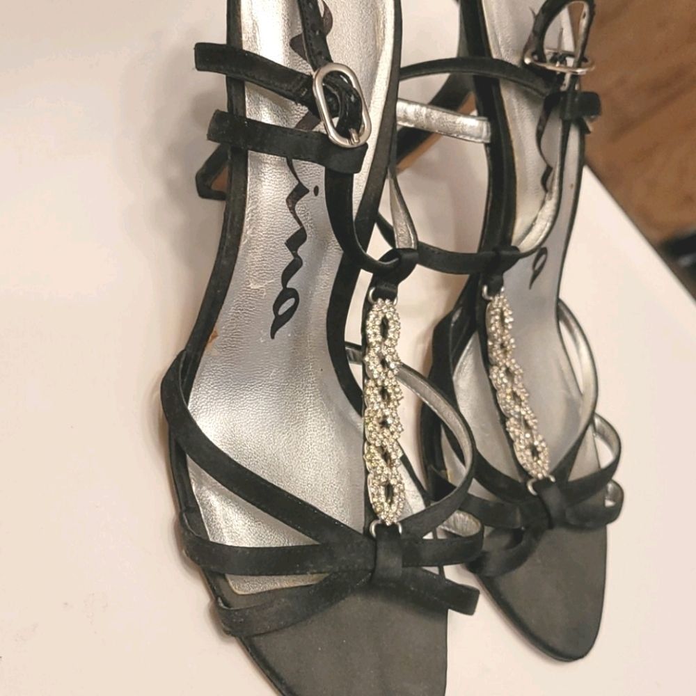 Nina dress shoes